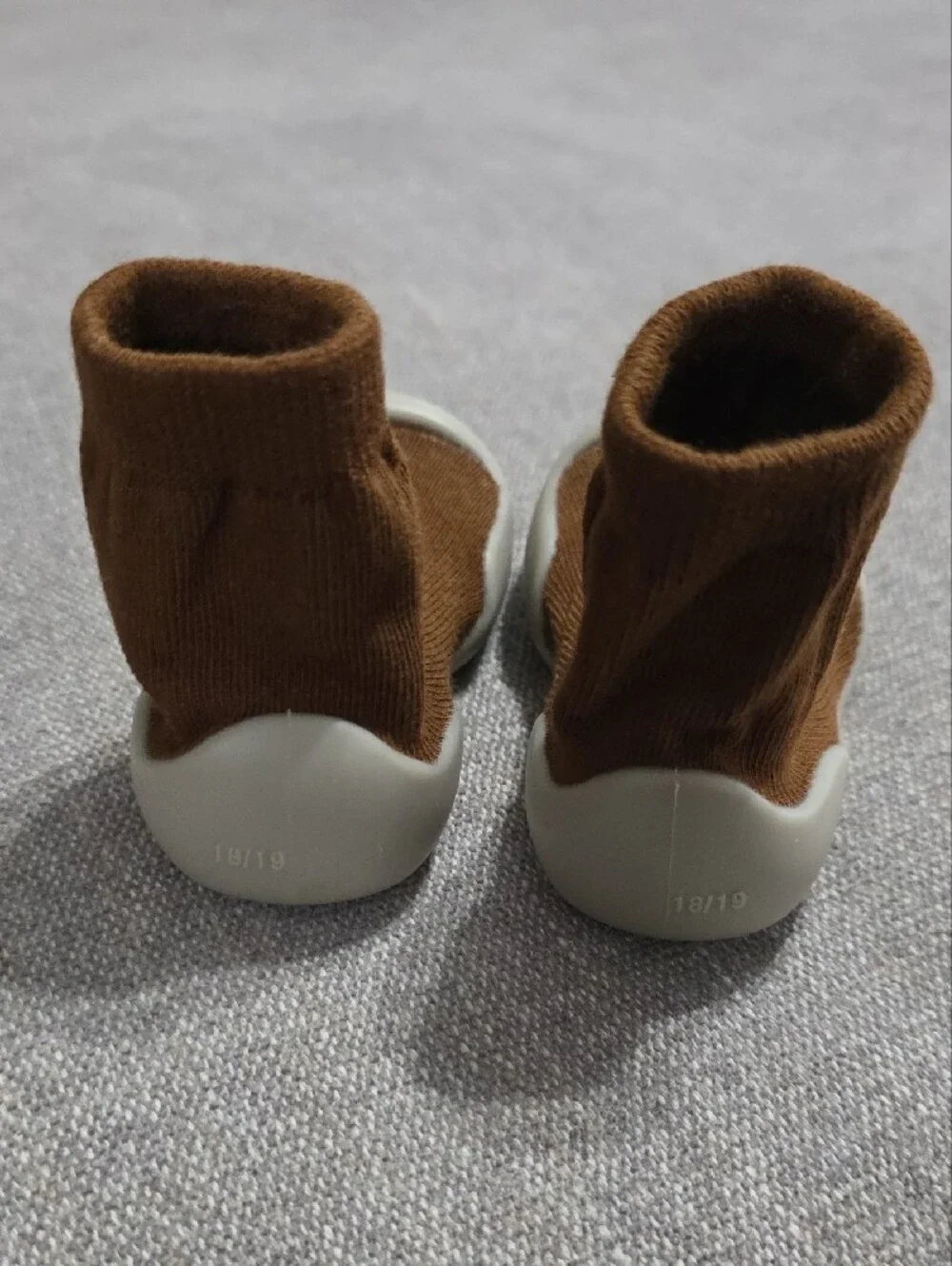 Tiny Explorings Baby Sock-Style Walker Shoes in Brown 18/19 Sz 3